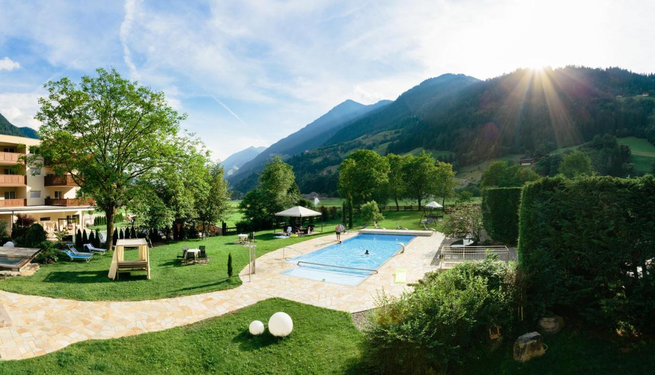 Wiesenhof Gardenresort San Leonardo in Passiria Ngoại thất bức ảnh